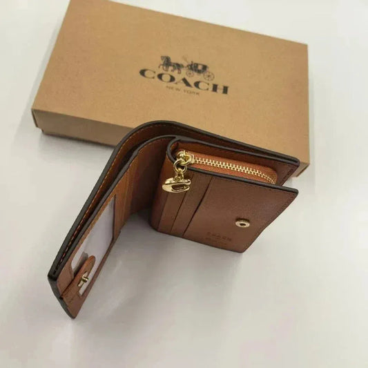 Coach Snoopy Snap Wallet CBN32 – Buy Online | Essence Enclave